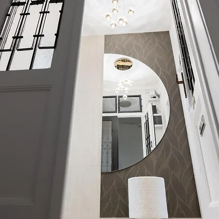 Urban Luxury Collection *
