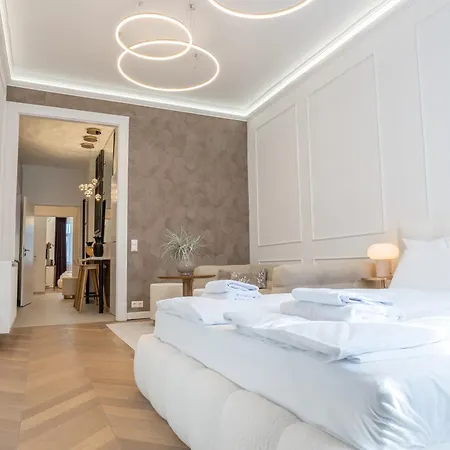 Апартаменты Urban Luxury Collection *